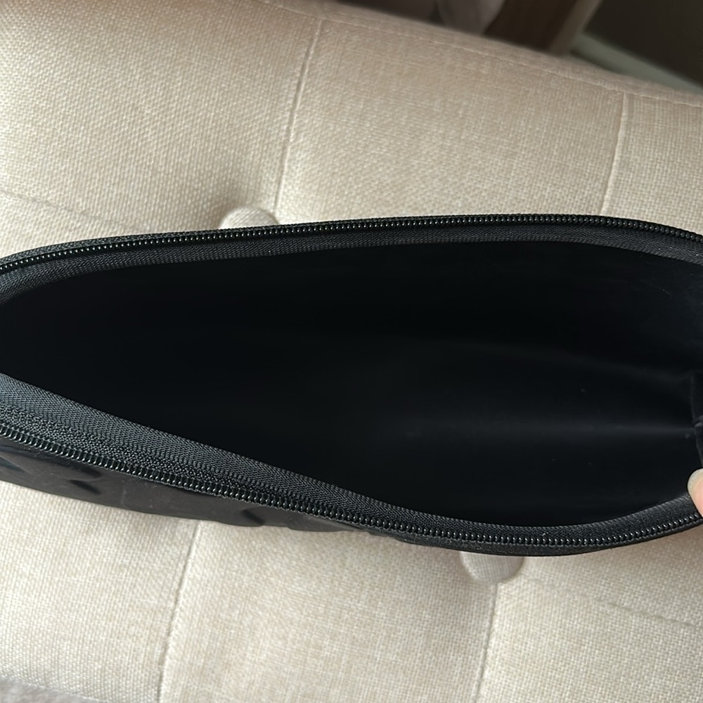 SKIMS Black Neoprene Pouch - Picture 5 of 8